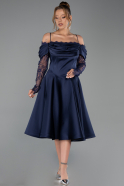 Einladungskleid In Übergröße Midi Satin Marineblau ABK2652