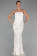 Abendkleid im Meerjungfrau-Stil Lang Perlenbesetzt Beige ABU6315