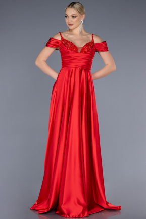 Kırmızı Göğüs Taşlı Uzun Saten Abiye Elbise ABU3678