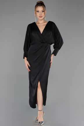 Einladungskleid In Übergröße Midi Satin Schwarz ABK2709