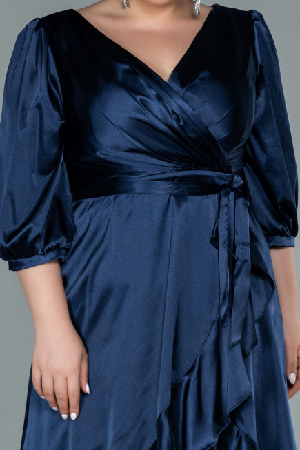 Abendgarderobe in Großen Größen Midi Satin Marineblau ABK1410