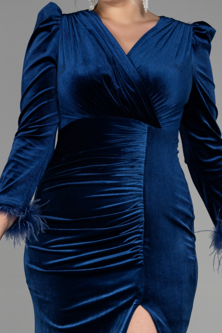 Langes Abendkleid aus Samt in Übergröße Lang Samt Marineblau ABU3394