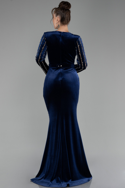 Langes Abendkleid aus Samt in Übergröße Lang Samt Marineblau ABU4277