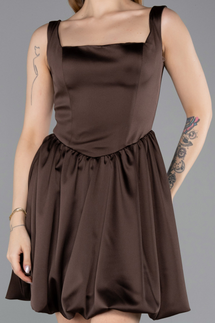 Abendkleid Kurz Satin Braun ABK2529
