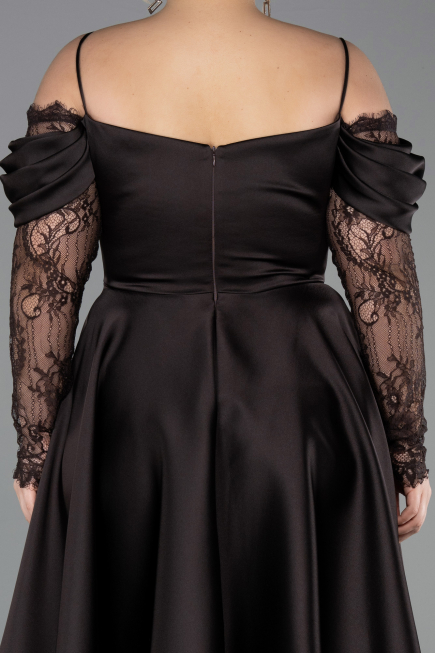 Einladungskleid In Übergröße Midi Satin Braun ABK2652