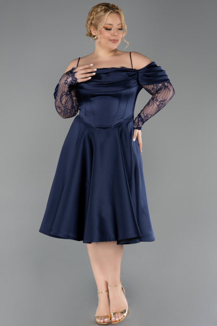 Einladungskleid In Übergröße Midi Satin Marineblau ABK2652