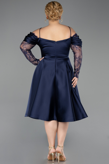 Einladungskleid In Übergröße Midi Satin Marineblau ABK2652
