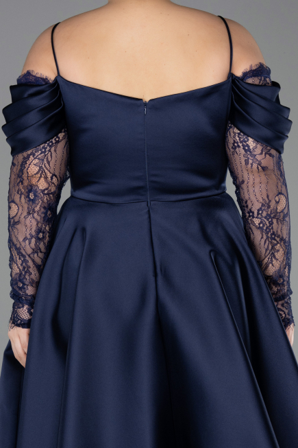 Einladungskleid In Übergröße Midi Satin Marineblau ABK2652