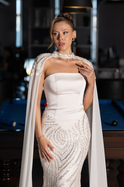 Abendkleid im Meerjungfrau-Stil Lang Perlenbesetzt Beige ABU6315